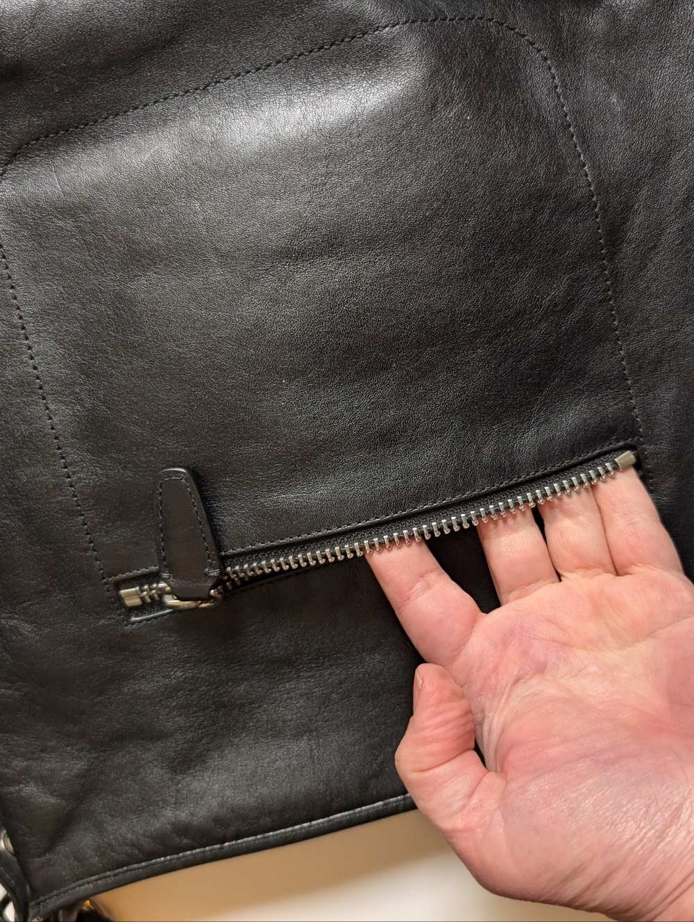 COACH Legacy Black Leather Shoulder/Crossbody 19889 in VGUC - Picture 11 of 12